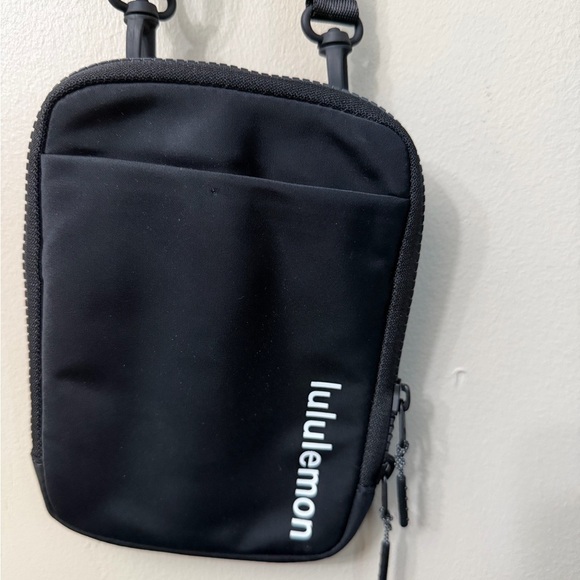 lululemon athletica Black Belt Bag - Picture 4 of 7